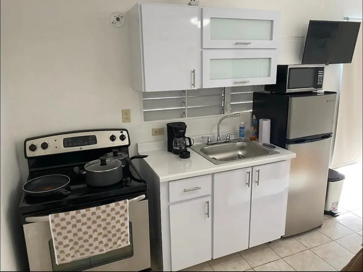 Shalex House 4 Apartman Loiza