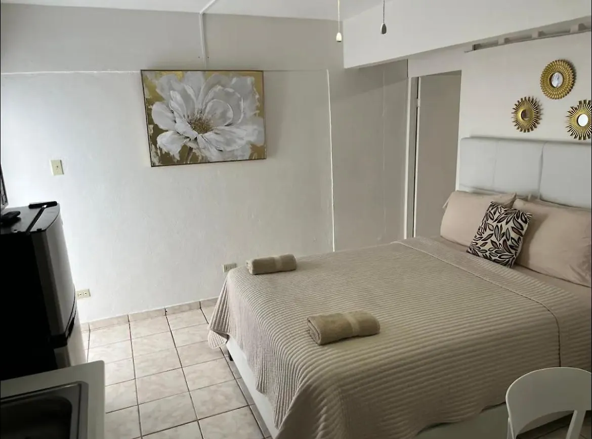 Shalex House 4 Apartman Loiza